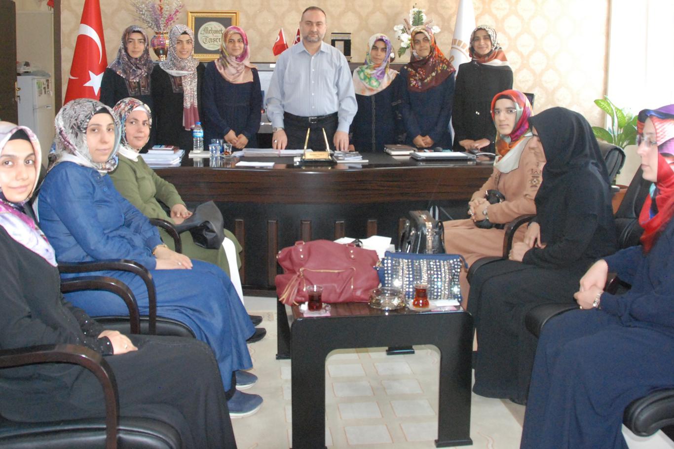 Adıyaman’da 6 kız öğrenci hafızlık belgesi aldı Adıyaman’da 6 kız öğrenci hafızlık belgesi aldı